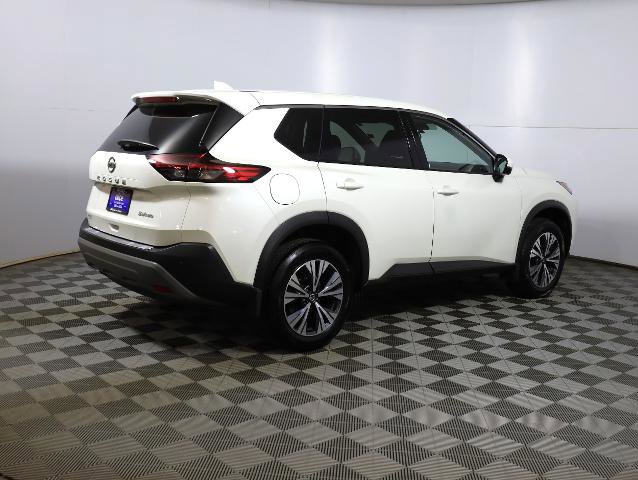 Used 2021 Nissan Rogue SV image 5