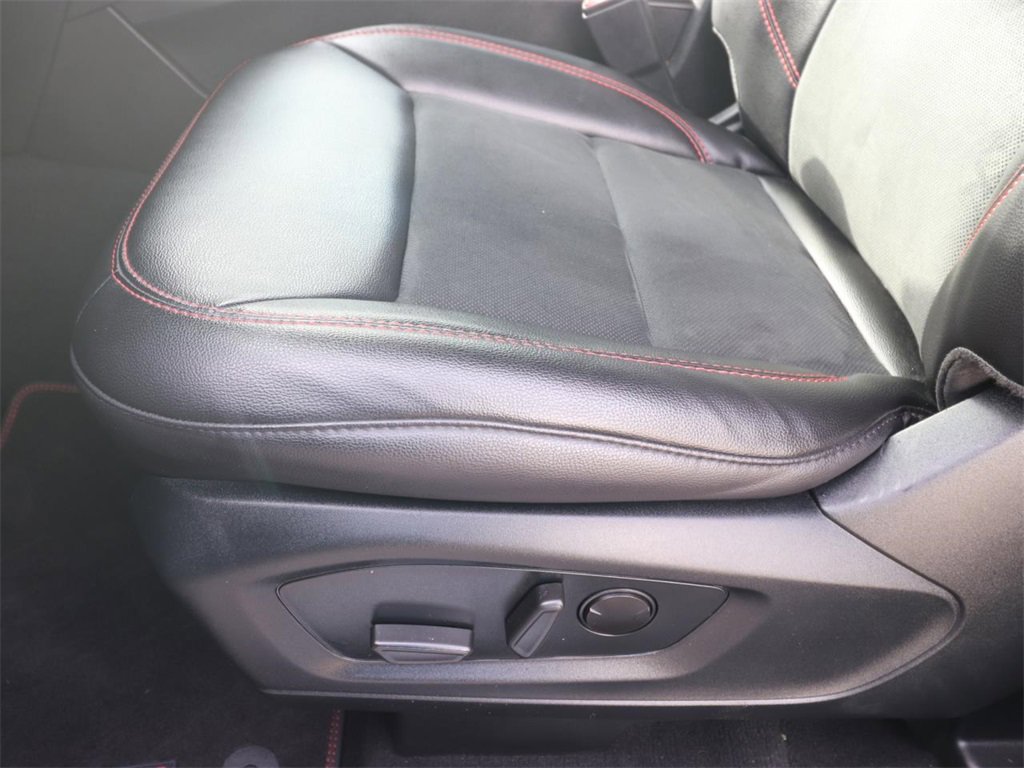 Certified 2023 Ford Explorer ST-Line w/ Class IV Trailer Tow Package image 16