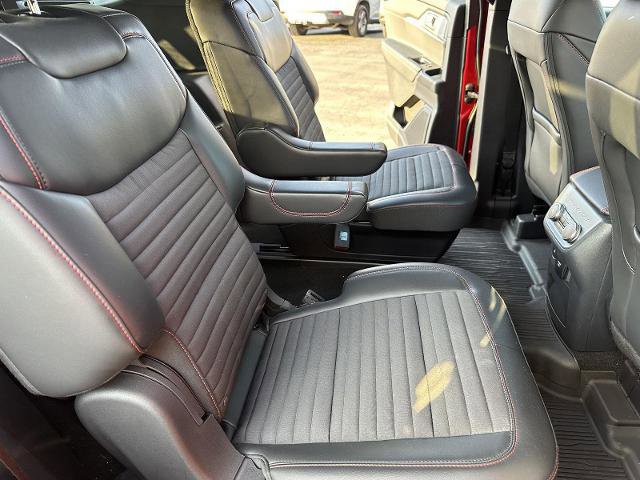 Certified 2025 Ford Explorer ST-Line w/ Premium Package image 19