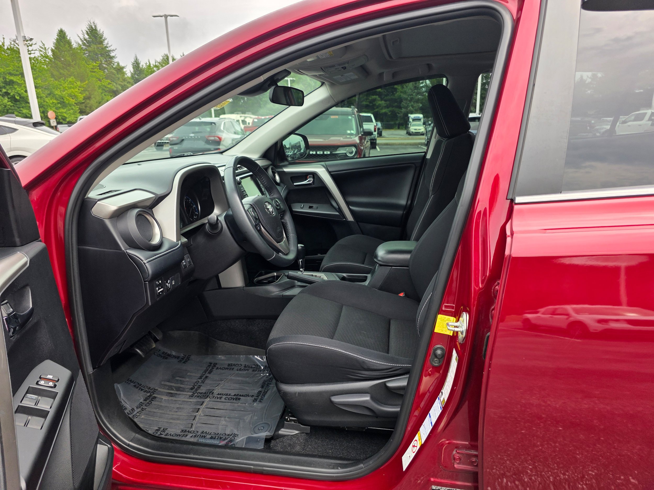 Used 2018 Toyota RAV4 XLE AWD/4WD image 20