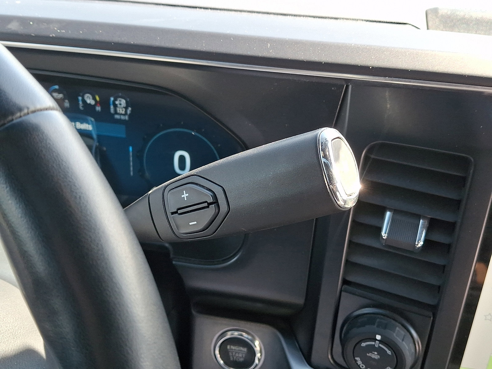 Certified 2024 Ford F450 Platinum w/ FX4 Off-Road Package image 21