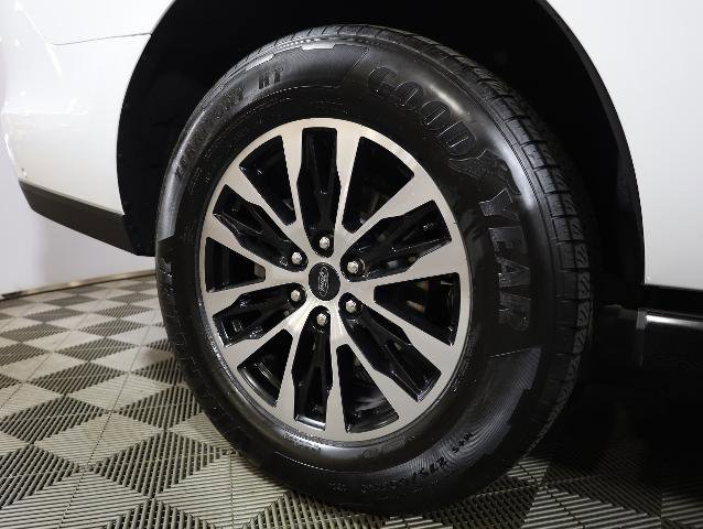 Certified 2025 Ford Expedition Platinum AWD/4WD image 40