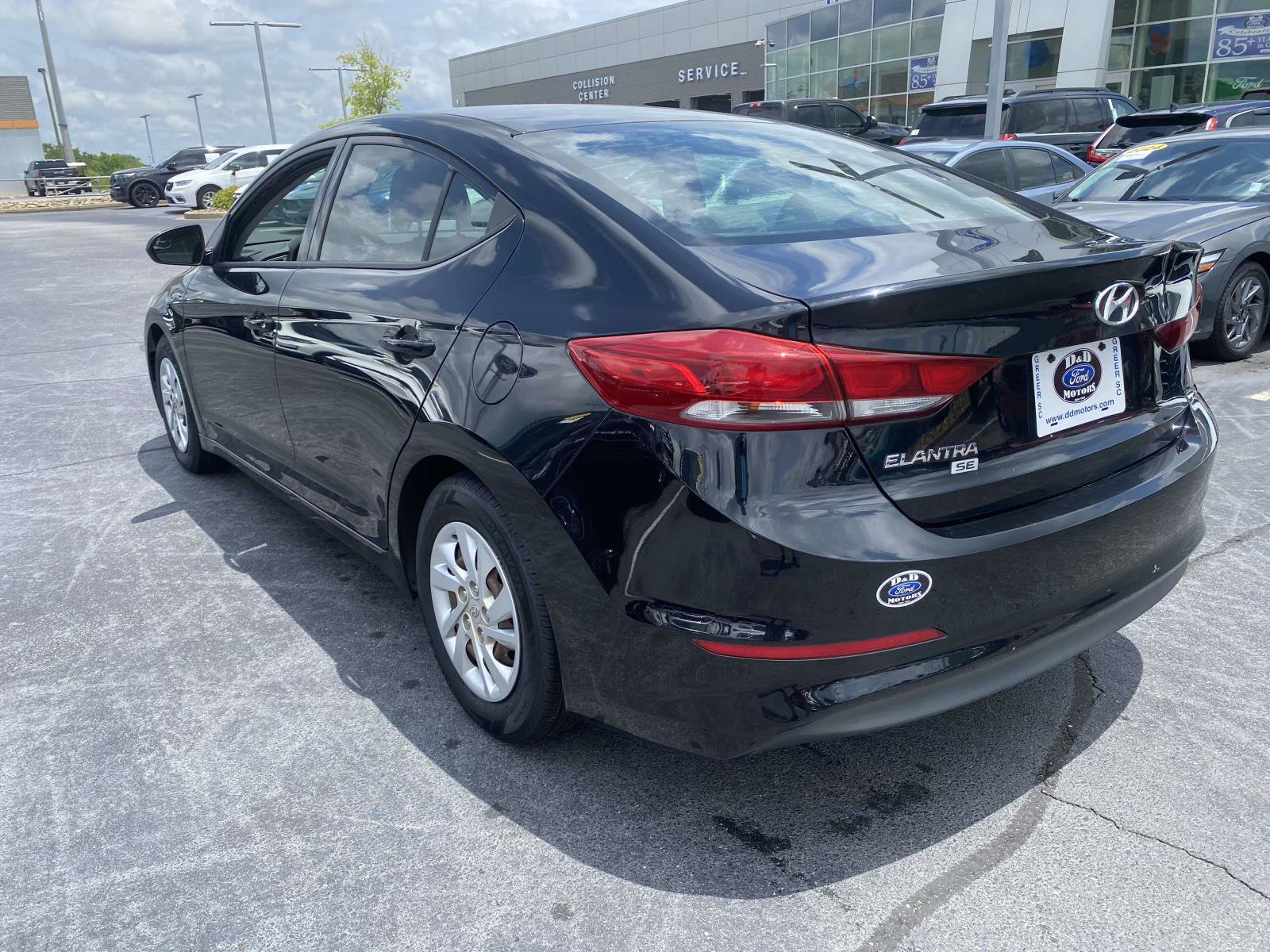 Used 2018 Hyundai Elantra SE FWD image 5
