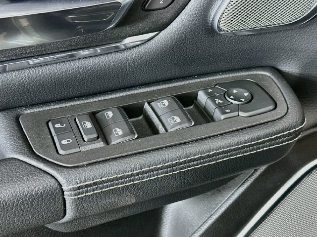 Used 2026 RAM 1500 Laramie AWD/4WD image 24
