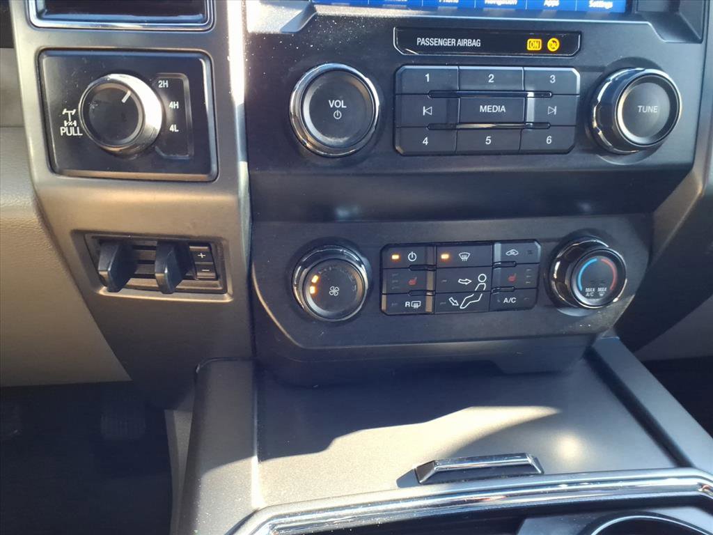 Certified 2019 Ford F250 XLT w/ XLT Premium Package image 17