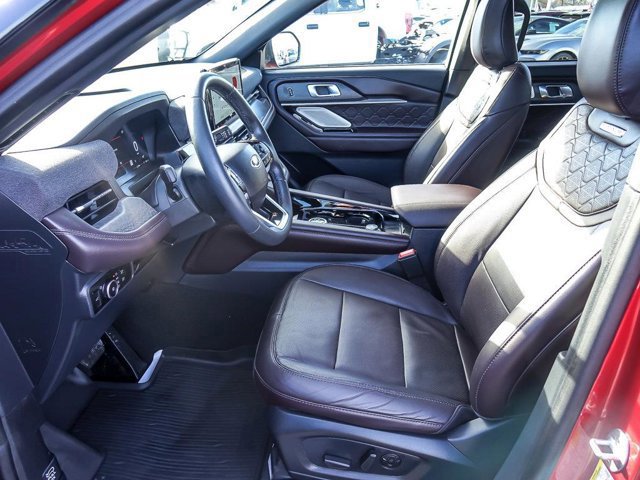 Certified 2025 Ford Explorer Platinum w/ Ultimate Package image 13