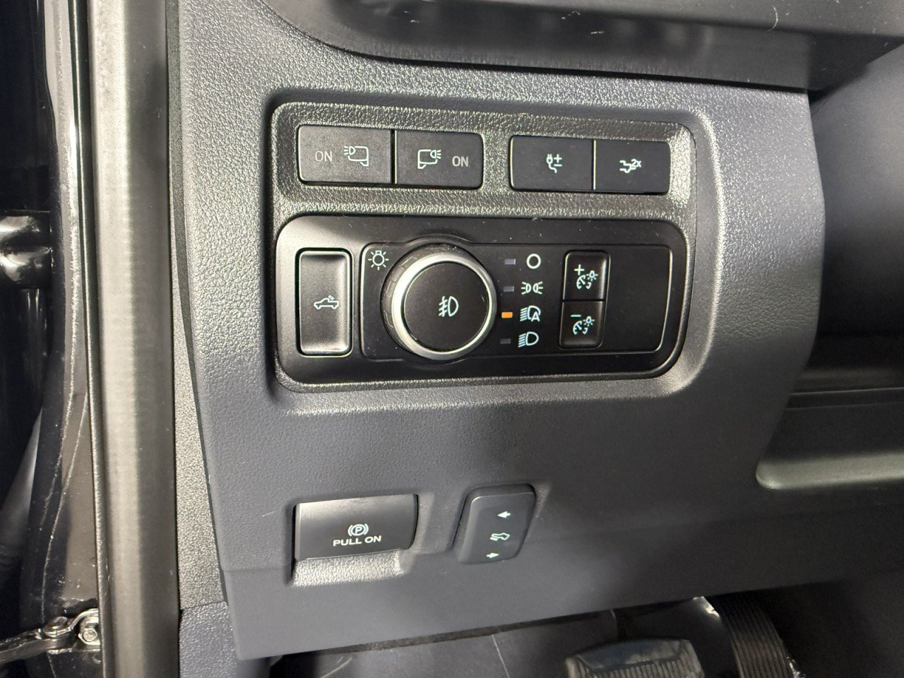 Certified 2023 Ford F250 Lariat w/ Lariat Ultimate Package AWD/4WD image 26