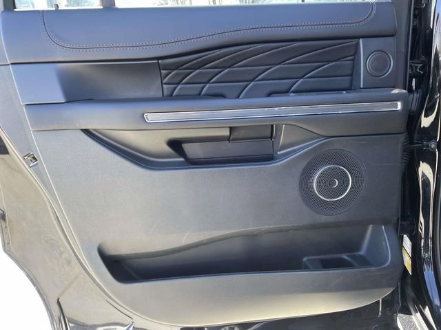 Certified 2021 Ford Expedition Max Platinum image 16