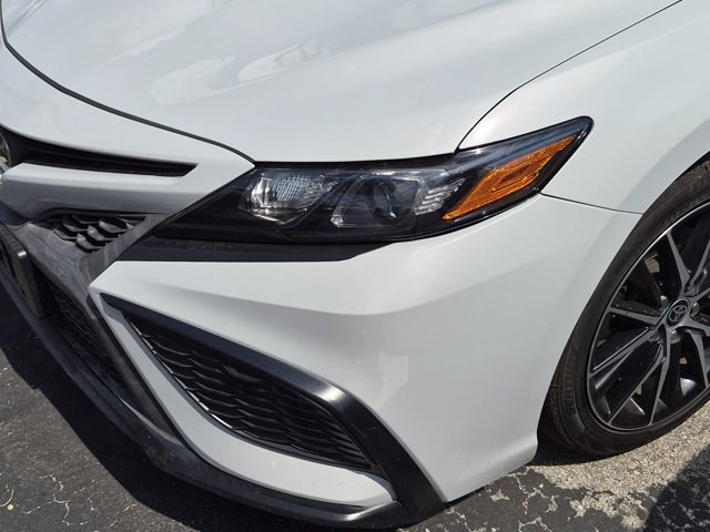 Used 2024 Toyota Camry SE FWD image 4