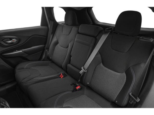 Used 2019 Jeep Cherokee Latitude w/ Popular Appearance Group FWD image 17