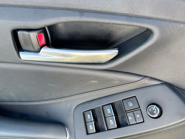 Used 2020 Toyota Avalon XSE w/ All Weather Liner Package FWD image 16