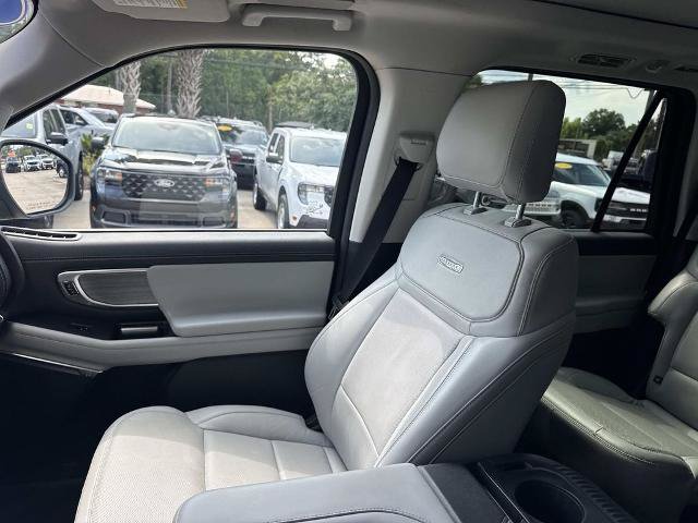 Certified 2025 Ford Expedition Platinum w/ Driver's Package AWD/4WD image 18