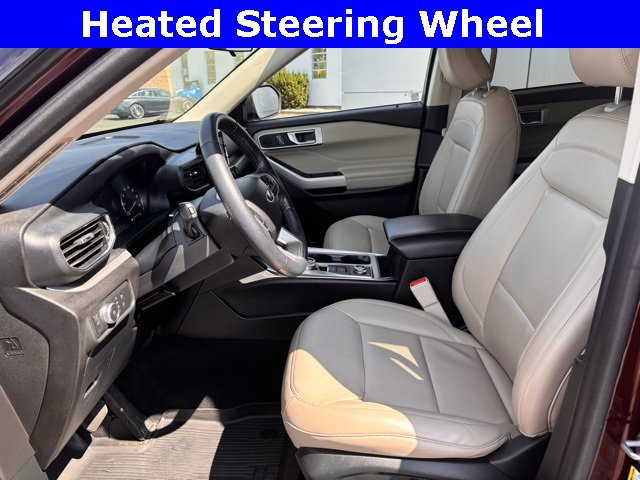 Certified 2022 Ford Explorer XLT w/ Equipment Group 202A image 12