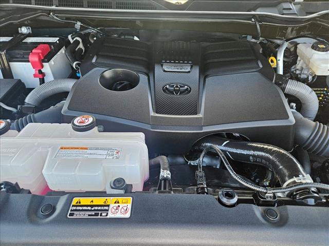 Used 2025 Toyota Tundra Limited AWD/4WD image 22