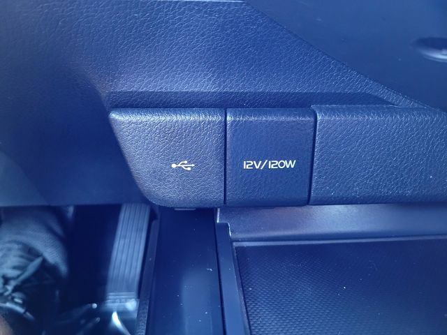 Used 2020 Toyota Camry SE w/ Blackout Package image 16