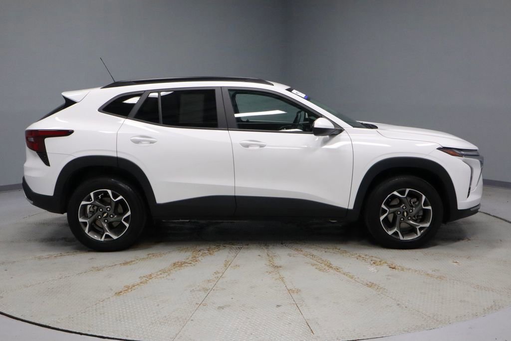 Used 2024 Chevrolet Trax LT image 6