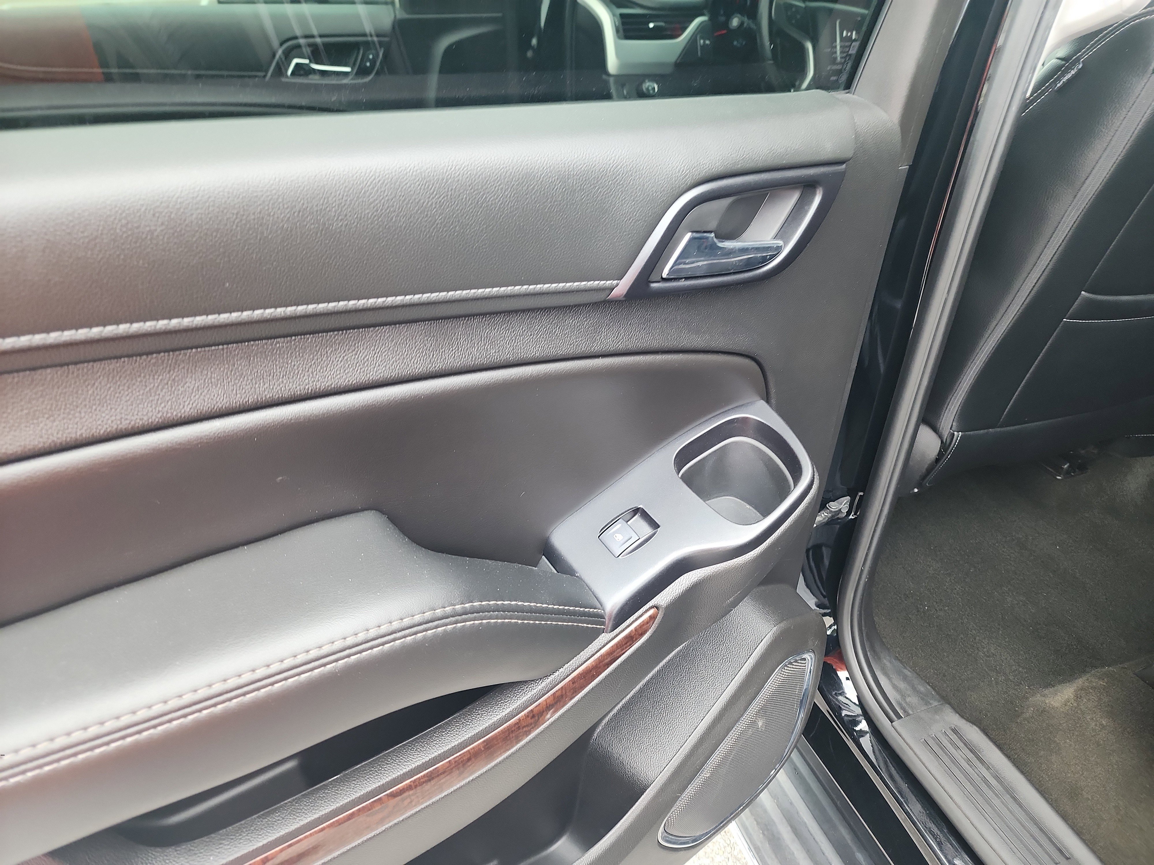 Used 2018 GMC Yukon SLE RWD image 20