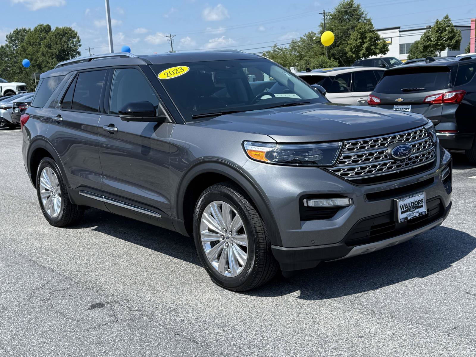 Certified 2023 Ford Explorer Limited w/ Equipment Group 301A AWD/4WD image 1