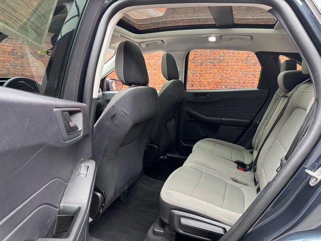 Certified 2022 Ford Escape SE w/ SE Sport Appearance Package image 24