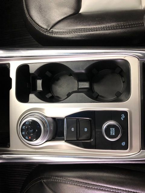 Certified 2022 Ford Explorer XLT w/ Equipment Group 202A image 16