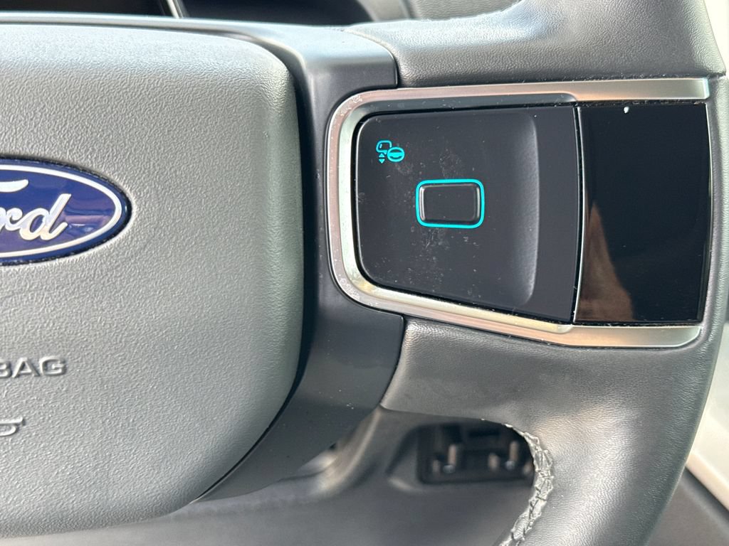 Certified 2025 Ford Expedition Active RWD image 18