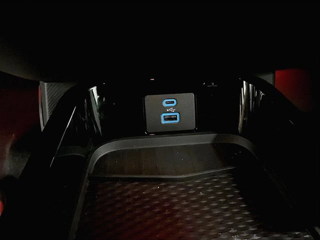 Certified 2022 Ford Mustang Mach-E Premium AWD/4WD image 31
