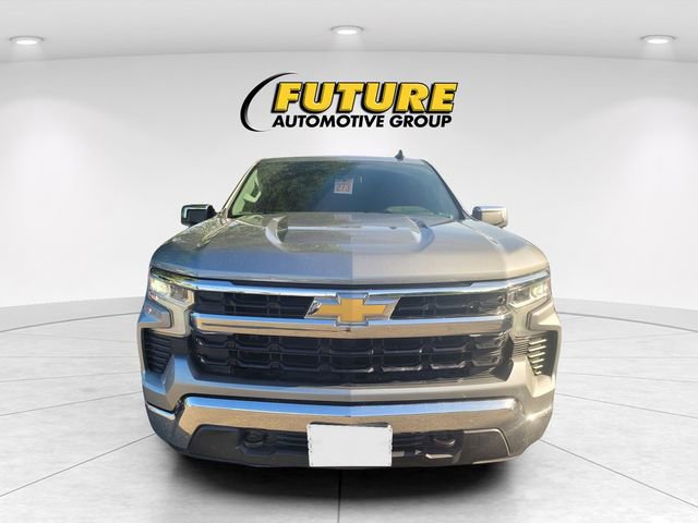 Used 2024 Chevrolet Silverado 1500 LT AWD/4WD image 2