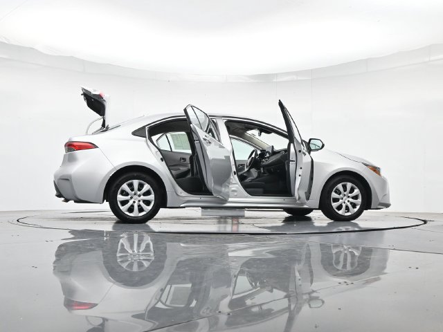 Used 2024 Toyota Corolla LE FWD image 53