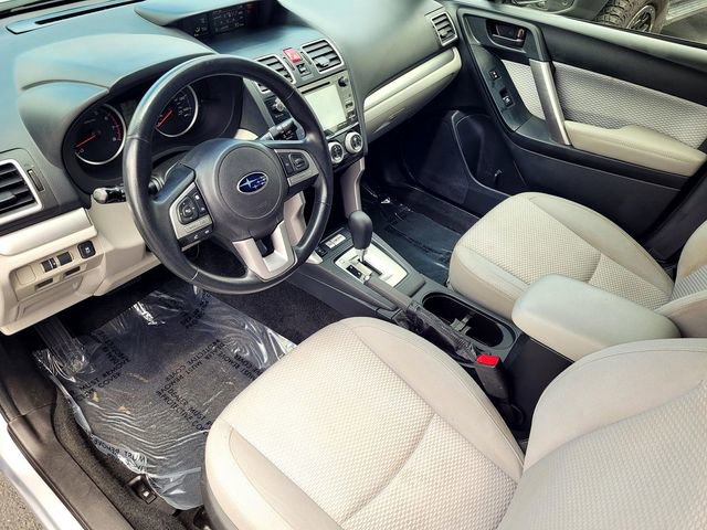 Used 2017 Subaru Forester 2.5i Premium w/ All-Weather Package AWD/4WD image 10