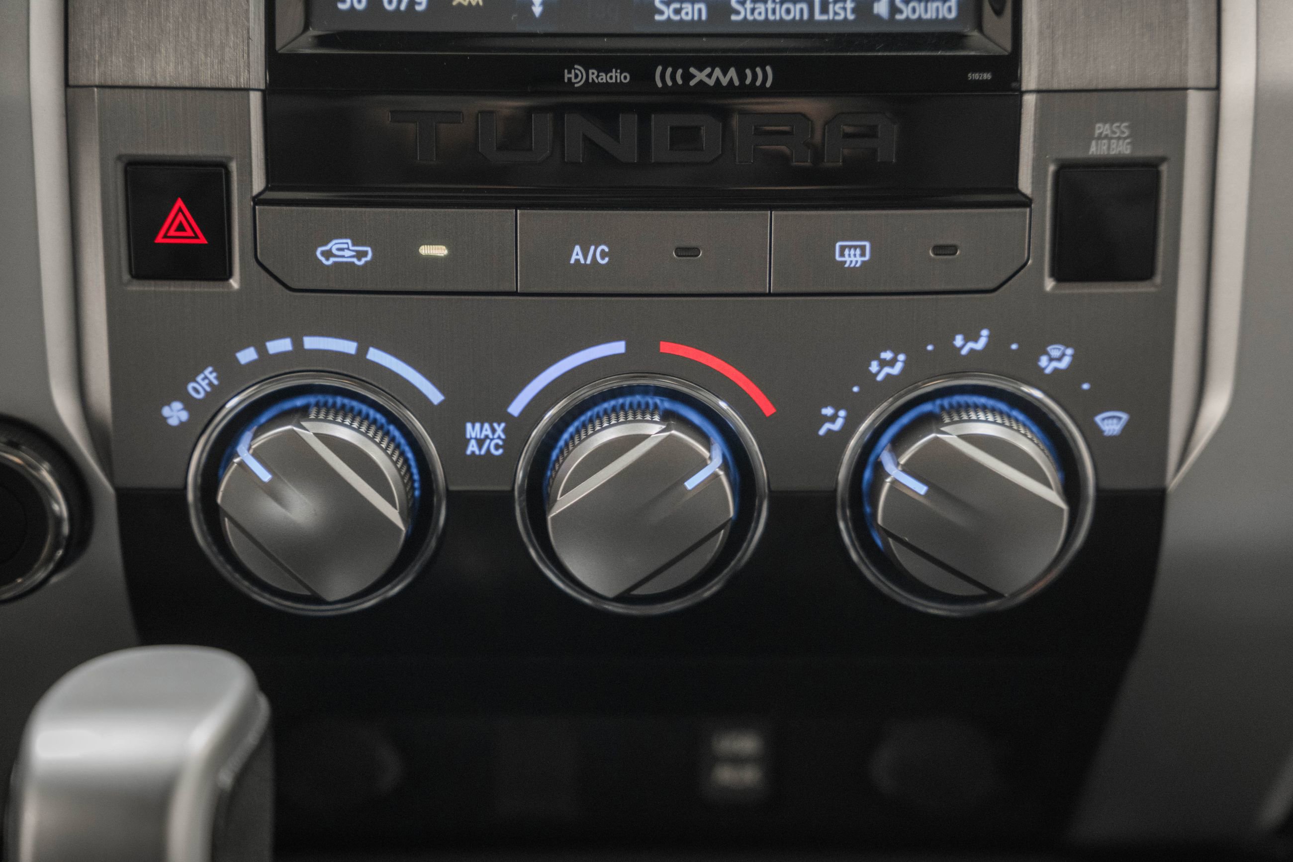 Used 2018 Toyota Tundra SR5 image 28