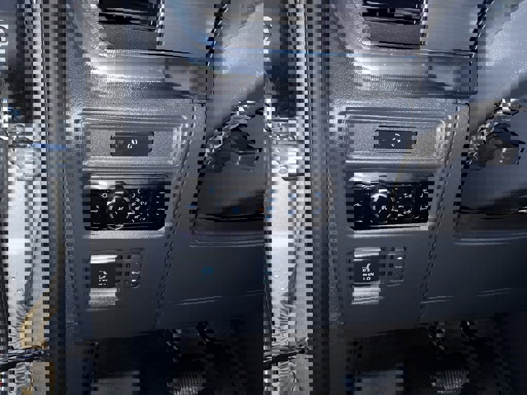 Certified 2025 Ford F150 Lariat image 16