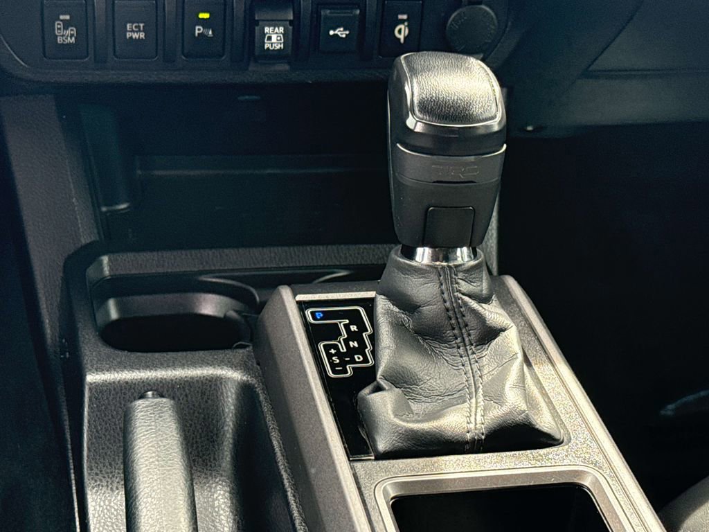 Used 2023 Toyota Tacoma TRD Sport w/ TRD Premium Sport Package AWD/4WD image 21