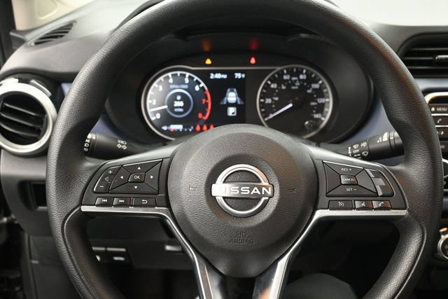Used 2024 Nissan Versa SV FWD image 9