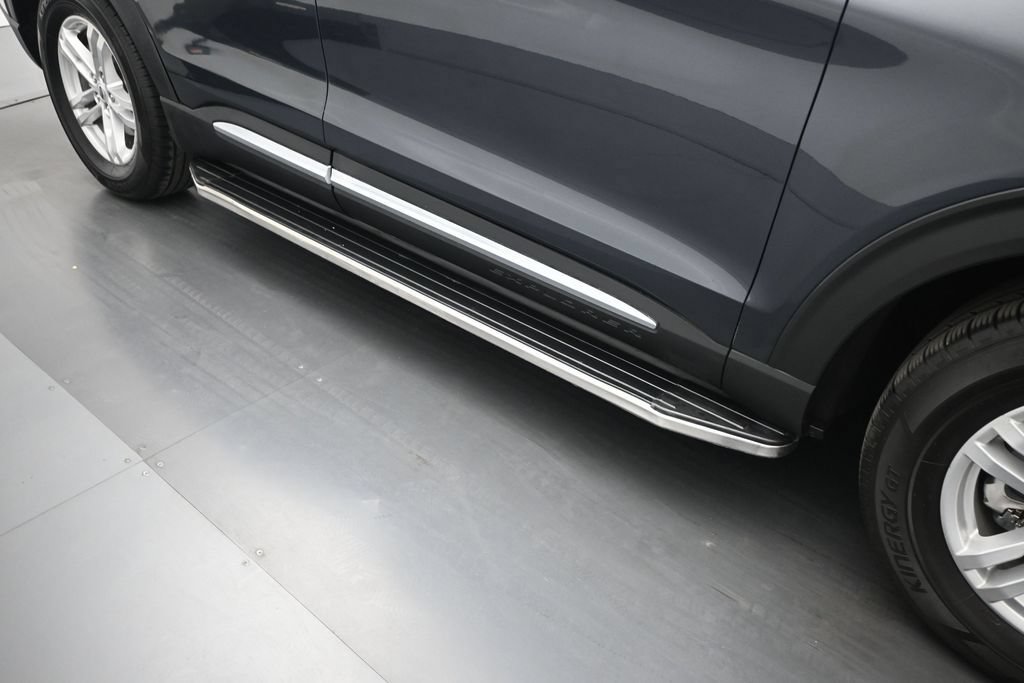 Certified 2022 Ford Explorer XLT RWD image 27