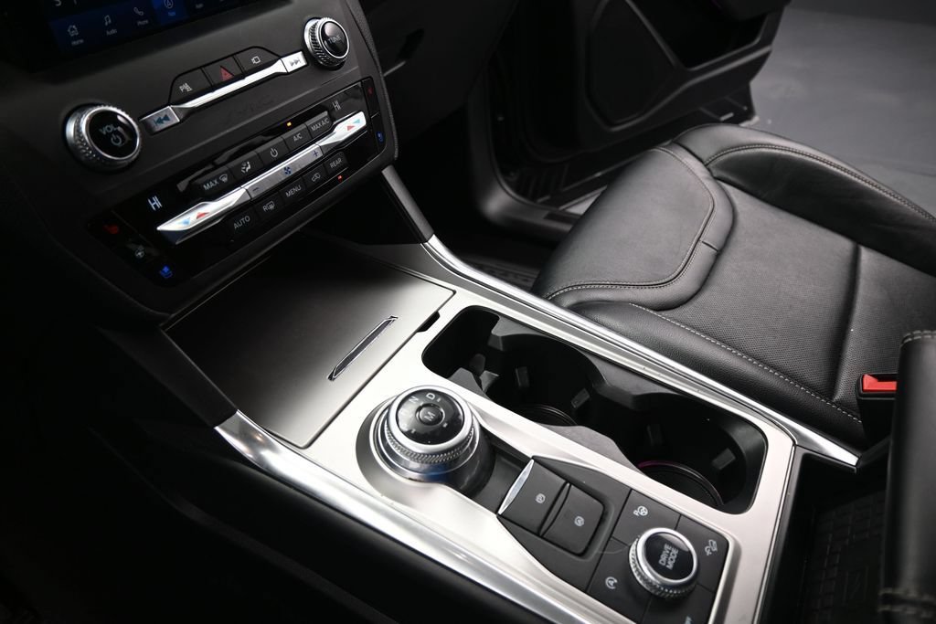 Certified 2020 Ford Explorer ST w/ Premium Technology Package AWD/4WD image 18