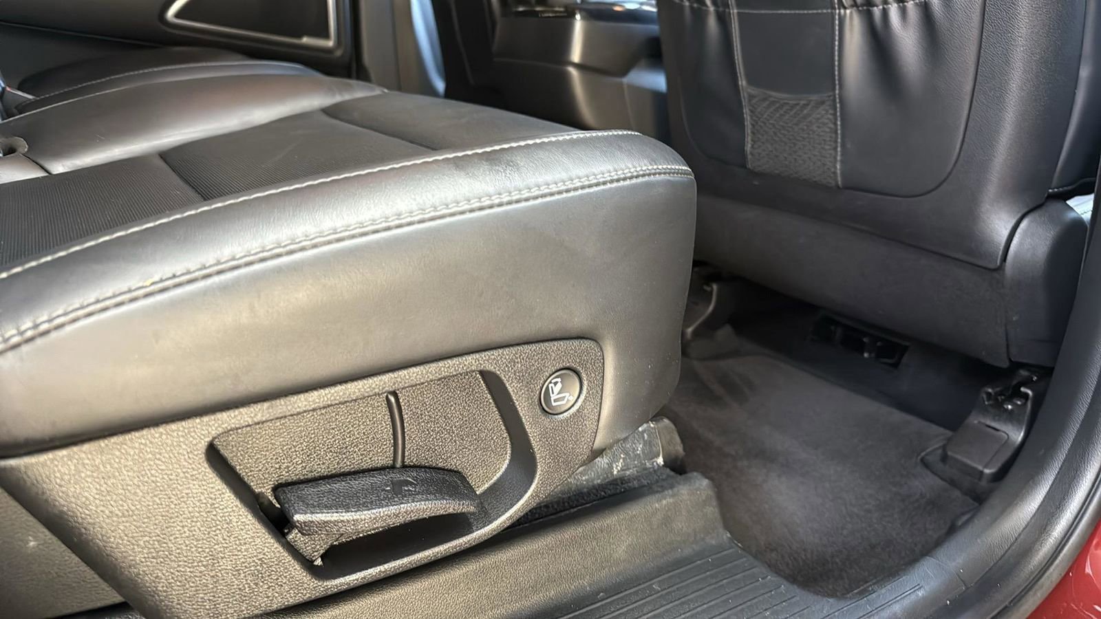 Used 2023 Kia Telluride S image 27