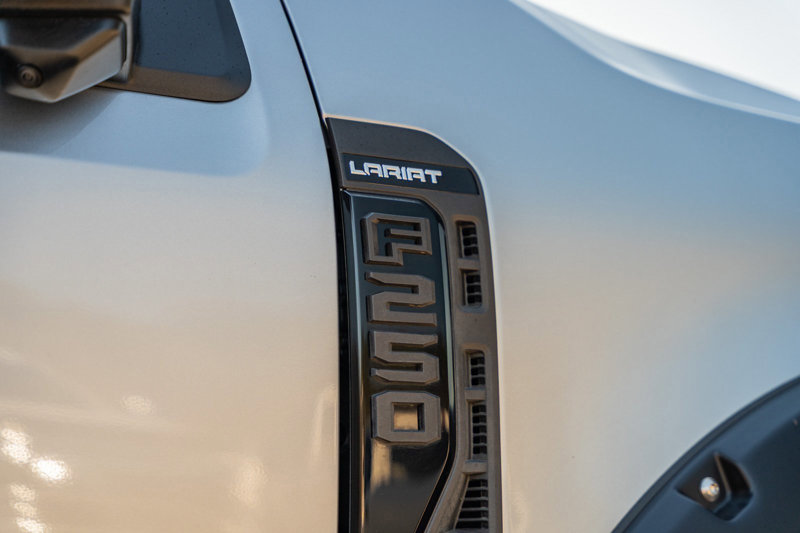 Certified 2024 Ford F250 Lariat w/ Black Appearance Package image 12