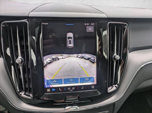 Used 2025 Volvo XC60 B5 Core image 18