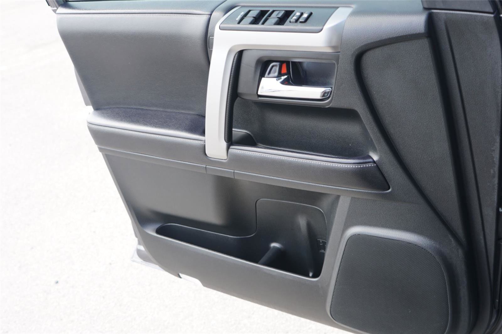 Used 2023 Toyota 4Runner SR5 Premium w/ Moonroof Package RWD image 19