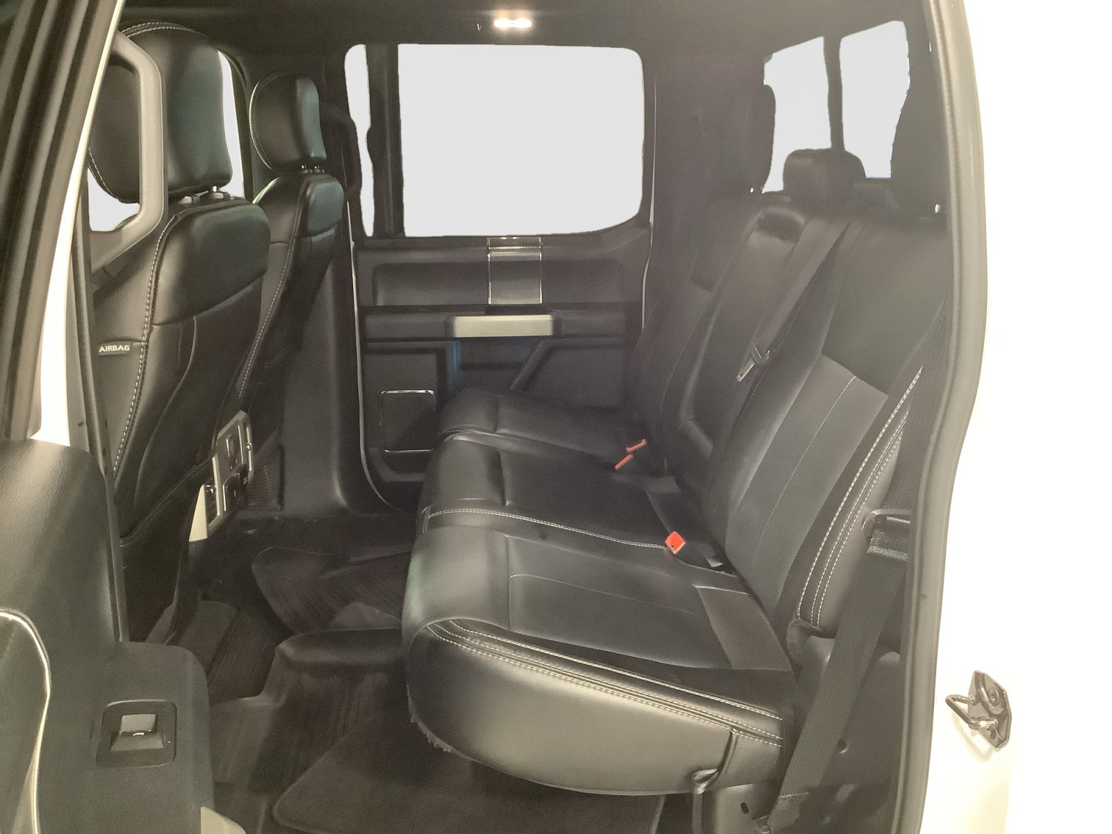 Certified 2020 Ford F150 Lariat w/ Equipment Group 502A Luxury AWD/4WD image 15