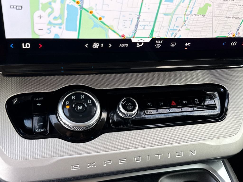 Certified 2025 Ford Expedition Max Active image 22