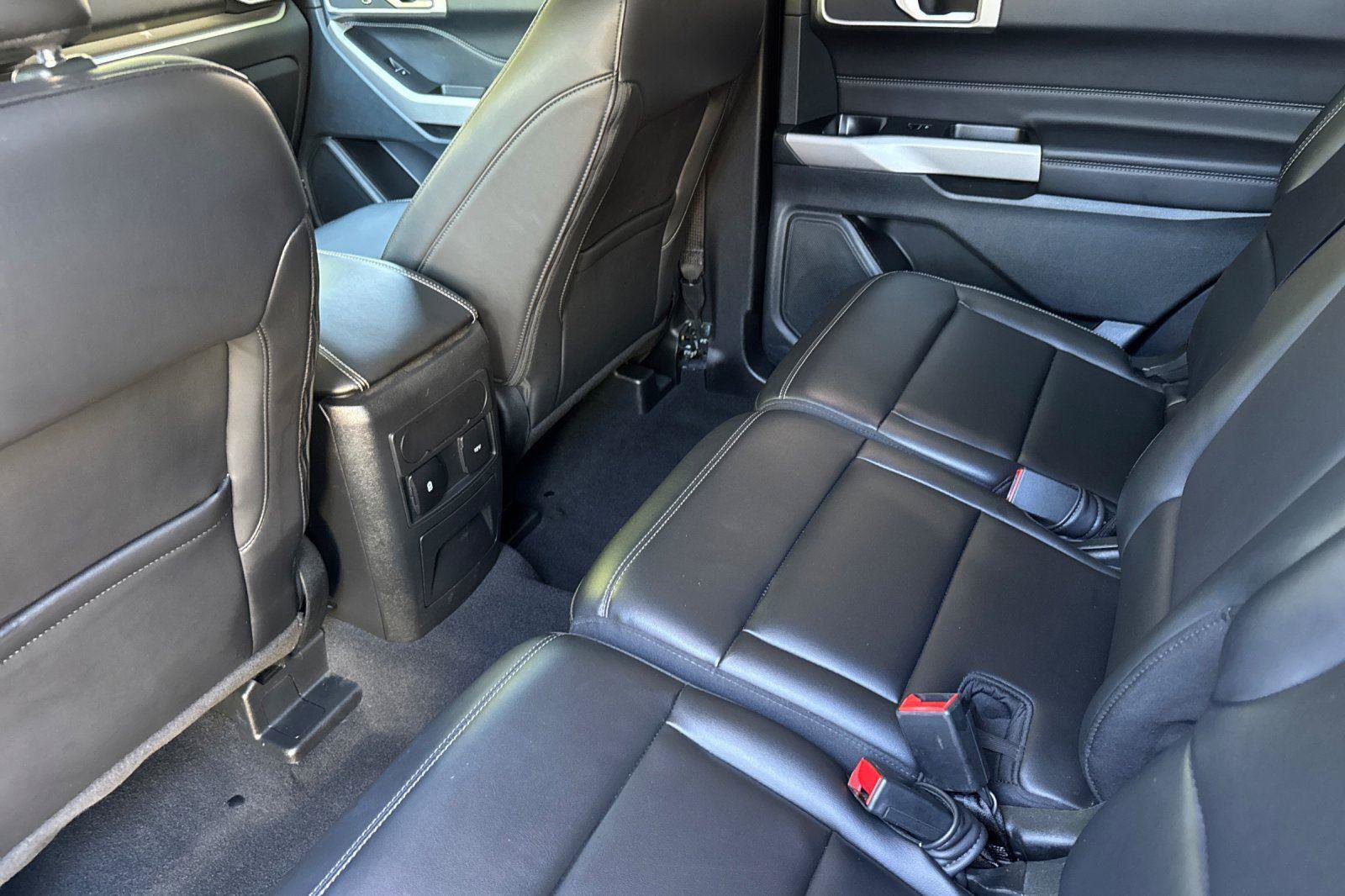 Certified 2023 Ford Explorer XLT w/ Equipment Group 202A image 13