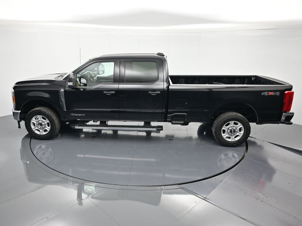 Certified 2025 Ford F250 XLT image 36