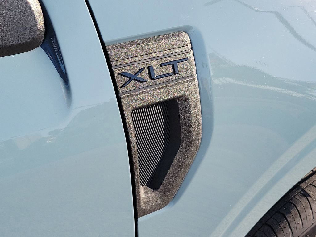 Certified 2023 Ford Maverick XLT w/ XLT Luxury Package image 9