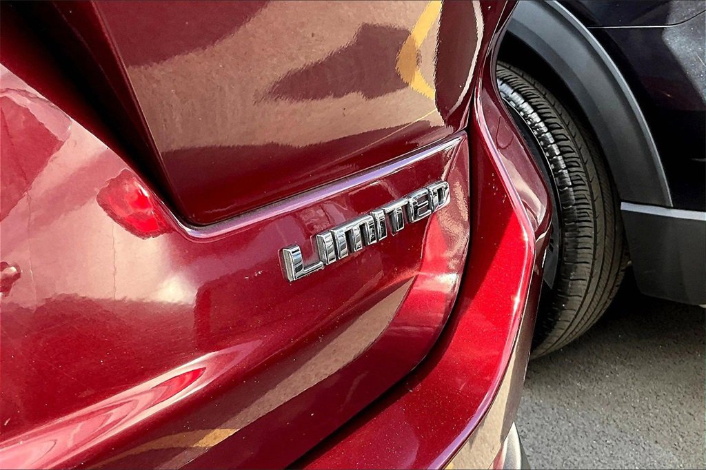 Used 2022 Jeep Grand Cherokee L Limited image 8