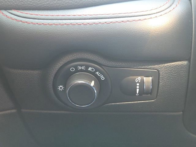 Used 2024 Dodge Durango R/T w/ Tow 'N Go Package AWD/4WD image 30