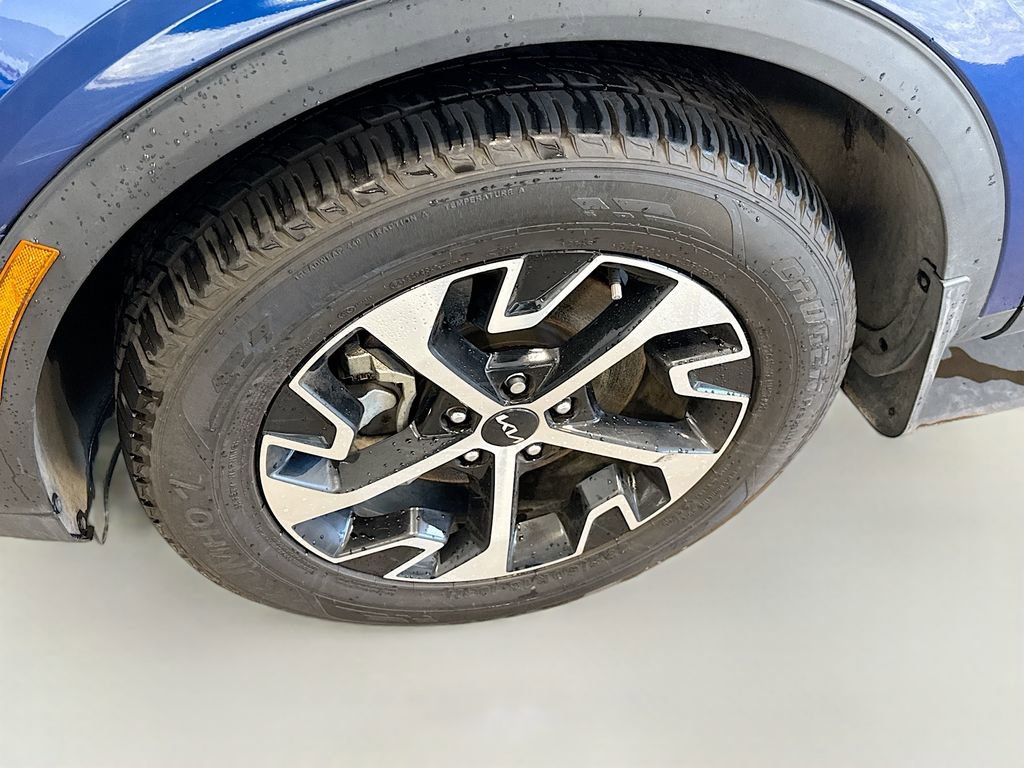 Used 2023 Kia Sportage EX image 13