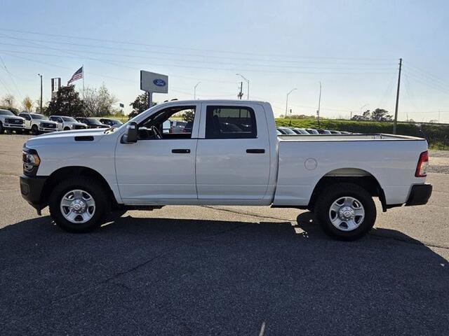 Used 2023 RAM 3500 Tradesman RWD image 4
