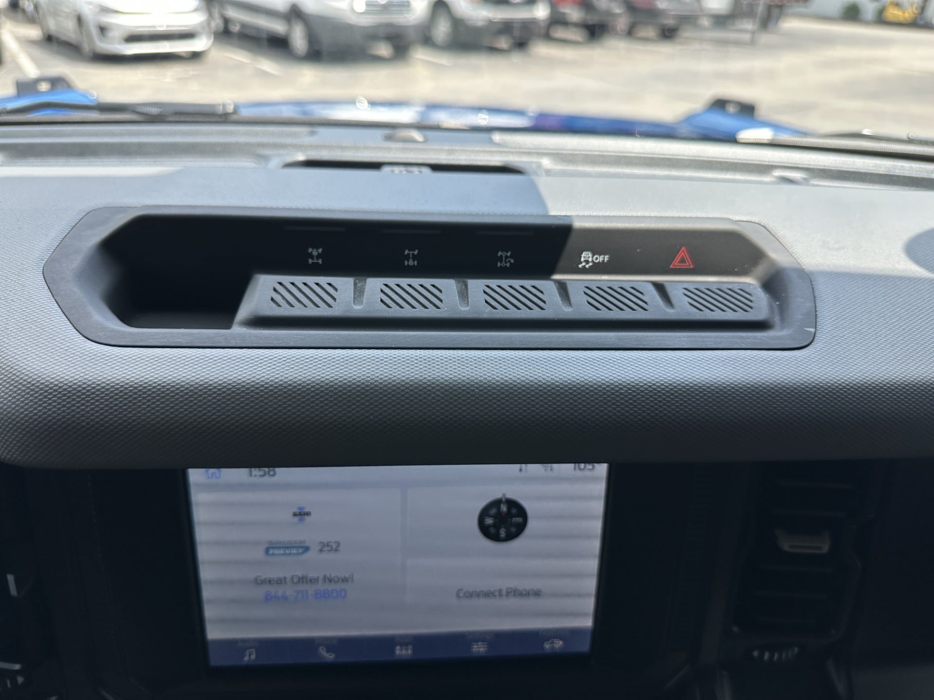 Certified 2022 Ford Bronco Big Bend w/ Sasquatch Package AWD/4WD image 12