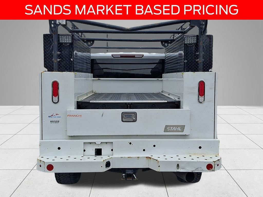 Used 2024 GMC Sierra 2500 Pro w/ Convenience Package image 3